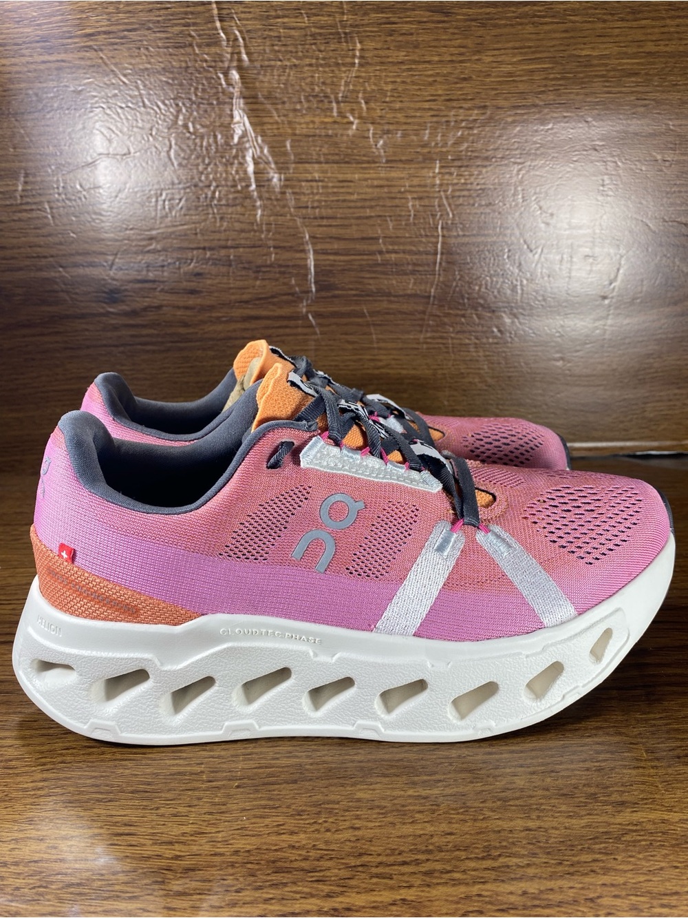 On Cloud Cloudeclipse womens shoe size 8